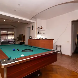 Shared Retro Vintage Luxury Bucharest